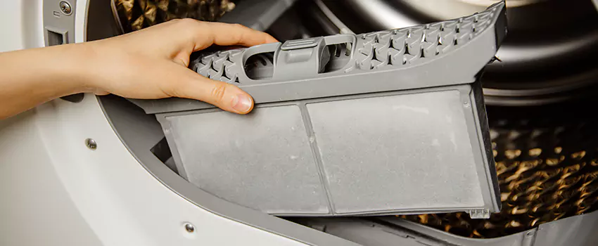 Signs Of A Clogged Dryer Lint Trap in Saratoga Springs, New York